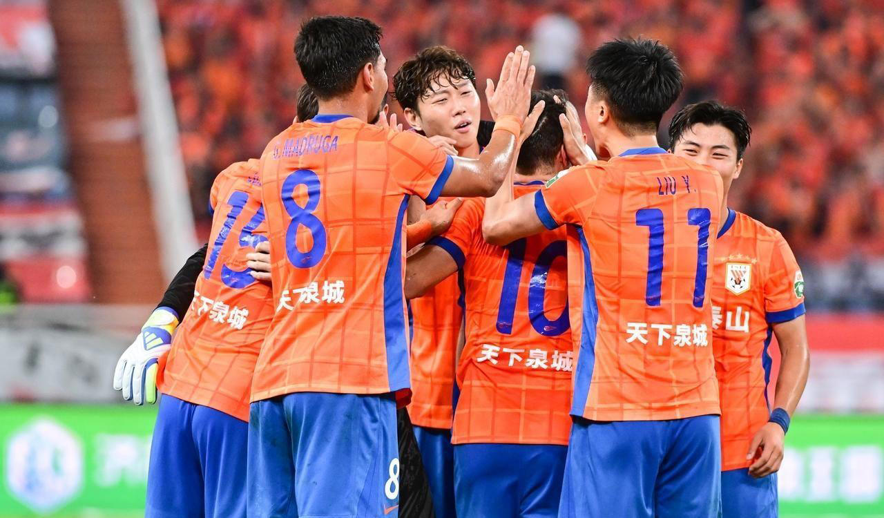 5-2！河南4战轰12球！4轮不败狂揽10分，三镇吞惨败，近11战仅1胜